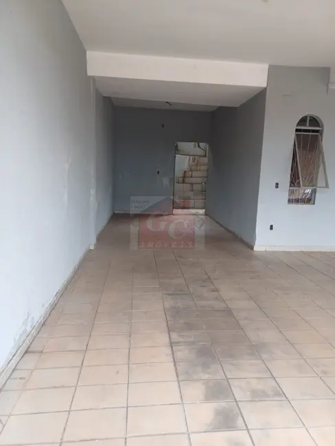 Foto 3 de Sobrado com 4 quartos para alugar, 150m2 em Jardim Bom Jesus, Telemaco Borba - PR