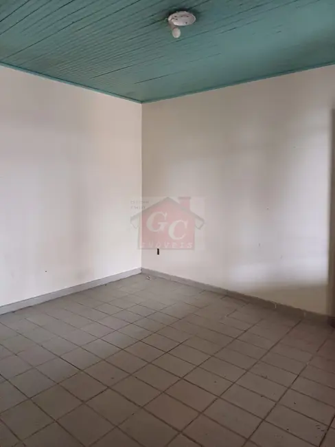 Foto 6 de Sobrado com 4 quartos para alugar, 150m2 em Jardim Bom Jesus, Telemaco Borba - PR