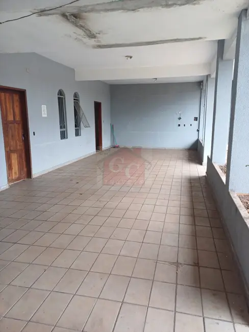 Foto 2 de Sobrado com 4 quartos para alugar, 150m2 em Jardim Bom Jesus, Telemaco Borba - PR