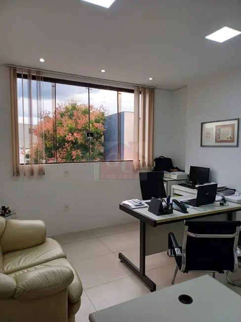 Sala Comercial para alugar, 20m2 em Centro, Telemaco Borba - PR - imagem 4 Foto 4 de Sala Comercial para alugar, 20m2 em Centro, Telemaco Borba - PR