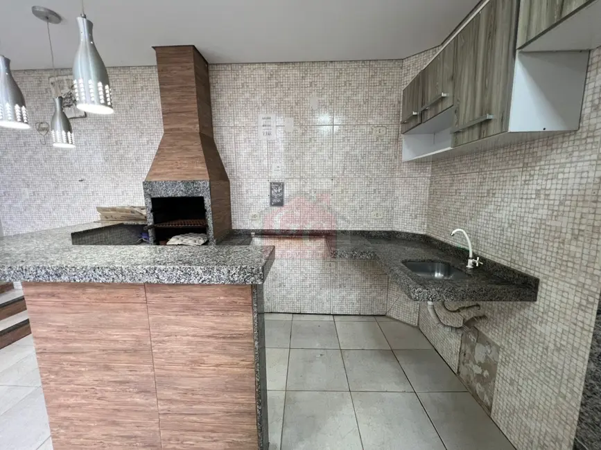 Sobrado com 3 quartos à venda, 70m2 em Telemaco Borba - PR - imagem 9 Foto 9 de Sobrado com 3 quartos à venda, 70m2 em Telemaco Borba - PR