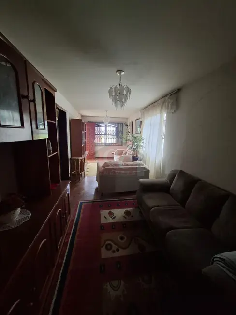 Casa com 4 quartos à venda e para alugar, 130m2 em Socomim, Telemaco Borba - PR - imagem 3 Foto 3 de Casa com 4 quartos à venda e para alugar, 130m2 em Socomim, Telemaco Borba - PR