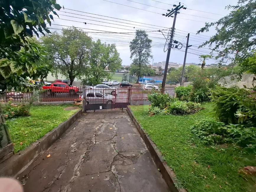 Casa com 4 quartos à venda e para alugar, 130m2 em Socomim, Telemaco Borba - PR - imagem 7 Foto 7 de Casa com 4 quartos à venda e para alugar, 130m2 em Socomim, Telemaco Borba - PR