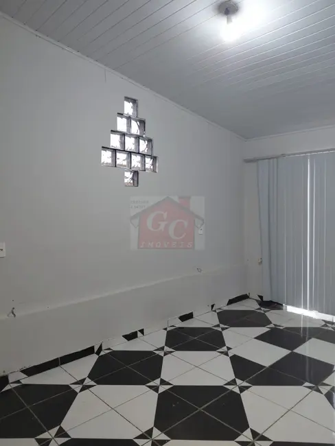Foto 2 de Casa com 3 quartos para alugar, 70m2 em Jardim Itália, Telemaco Borba - PR