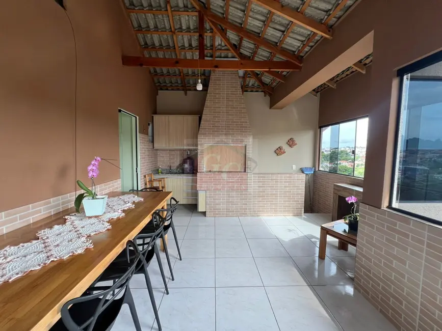 Foto 2 de Sobrado com 3 quartos à venda em Vila Esperança, Telemaco Borba - PR