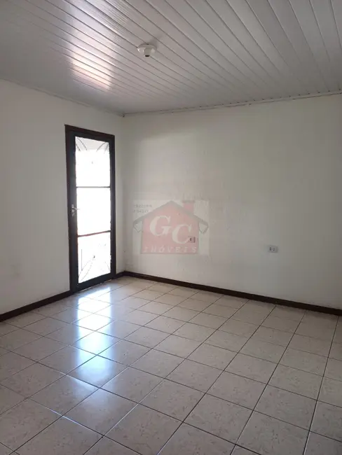 Casa com 2 quartos para alugar, 60m2 em Alto das Oliveiras, Telemaco Borba - PR - imagem 8 Foto 8 de Casa com 2 quartos para alugar, 60m2 em Alto das Oliveiras, Telemaco Borba - PR