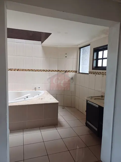 Sobrado com 3 quartos à venda, 270m2 em Centro, Telemaco Borba - PR - imagem 5 Foto 5 de Sobrado com 3 quartos à venda, 270m2 em Centro, Telemaco Borba - PR