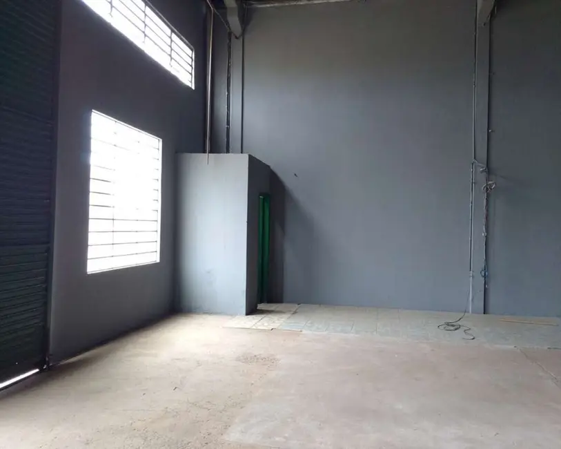 Armazém / Galpão para alugar, 200m2 em Telemaco Borba - PR - imagem 5 Foto 5 de Armazém / Galpão para alugar, 200m2 em Telemaco Borba - PR