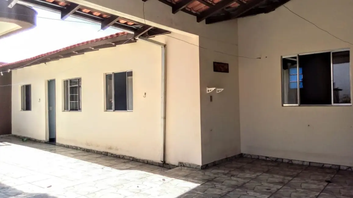Casa com 3 quartos à venda, 150m2 em Centro, Telemaco Borba - PR - imagem 3 Foto 3 de Casa com 3 quartos à venda, 150m2 em Centro, Telemaco Borba - PR