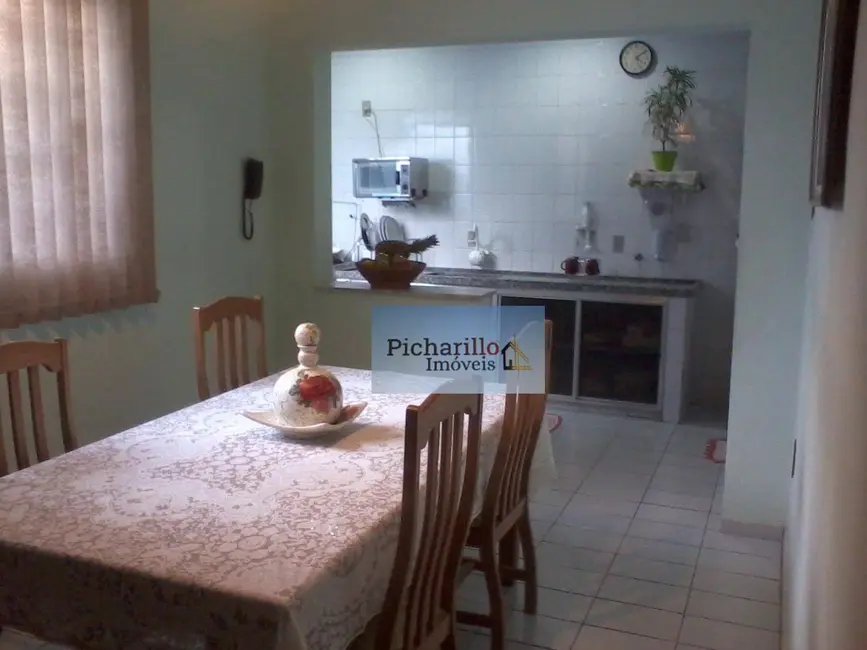 Casa com 3 quartos à venda, 350m2 em Centro, Sao Carlos - SP - imagem 9 Foto 9 de Casa com 3 quartos à venda, 350m2 em Centro, Sao Carlos - SP