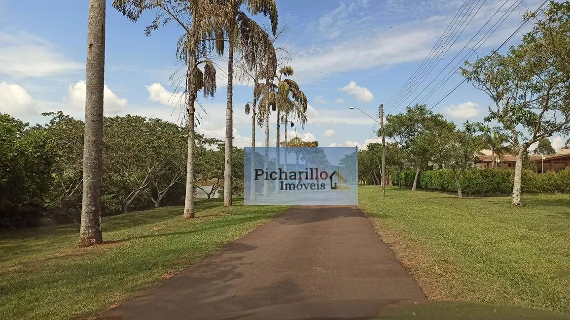 Foto 1 de Terreno / Lote à venda, 1020m2 em Itirapina - SP