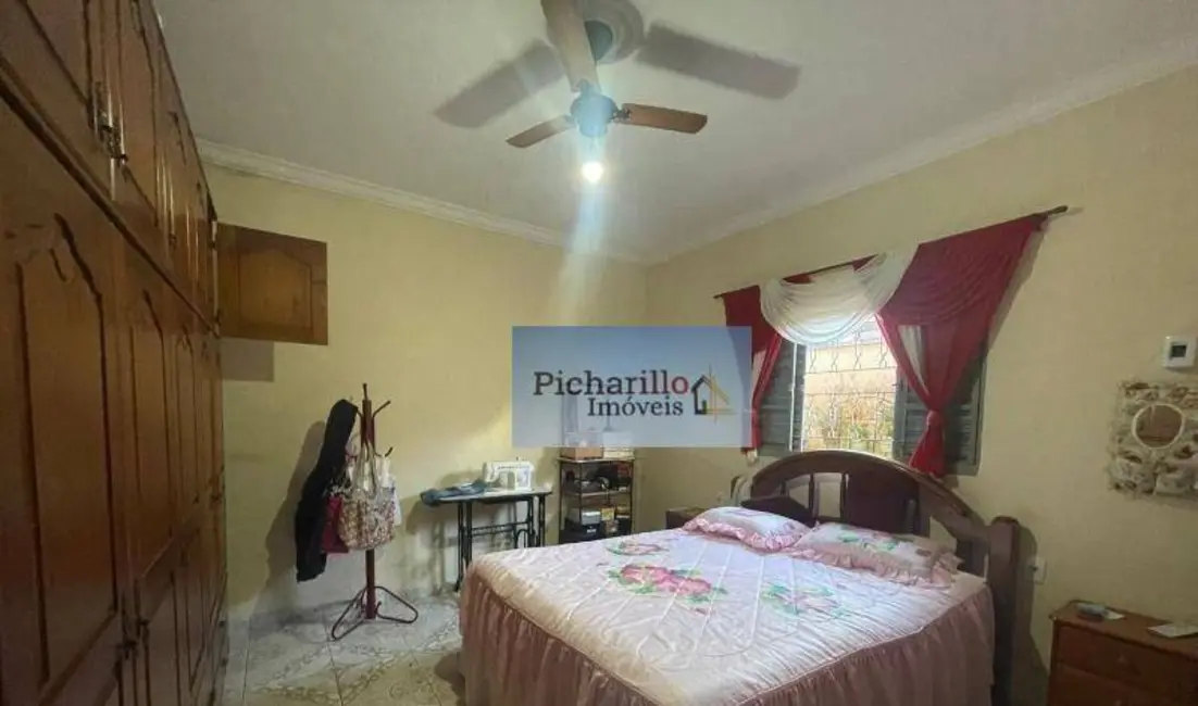 Foto 9 de Casa com 2 quartos à venda, 250m2 em Jardim Acapulco, Sao Carlos - SP