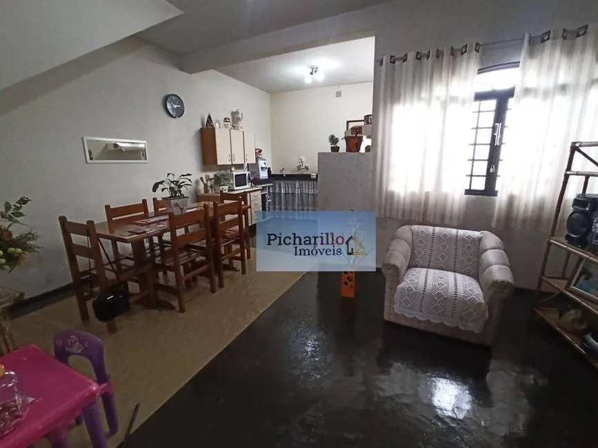 Casa com 3 quartos à venda, 220m2 em Jardim Cruzeiro do Sul, Sao Carlos - SP - imagem 7 Foto 7 de Casa com 3 quartos à venda, 220m2 em Jardim Cruzeiro do Sul, Sao Carlos - SP