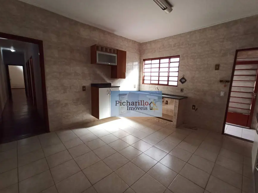 Casa com 3 quartos à venda, 194m2 em Jardim Bandeirantes, Sao Carlos - SP - imagem 6 Foto 6 de Casa com 3 quartos à venda, 194m2 em Jardim Bandeirantes, Sao Carlos - SP