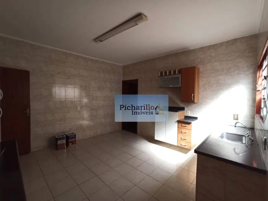 Casa com 3 quartos à venda, 194m2 em Jardim Bandeirantes, Sao Carlos - SP - imagem 5 Foto 5 de Casa com 3 quartos à venda, 194m2 em Jardim Bandeirantes, Sao Carlos - SP