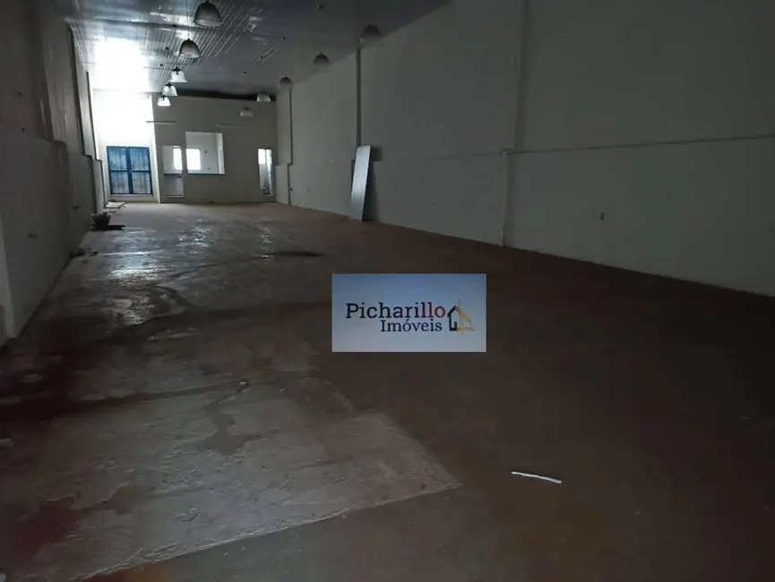 Armazém / Galpão à venda, 318m2 em Vila Prado, Sao Carlos - SP - imagem 6 Foto 6 de Armazém / Galpão à venda, 318m2 em Vila Prado, Sao Carlos - SP