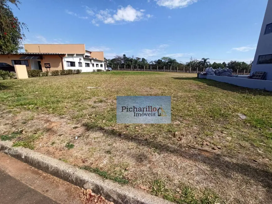 Foto 3 de Terreno / Lote à venda, 1226m2 em Sao Carlos - SP