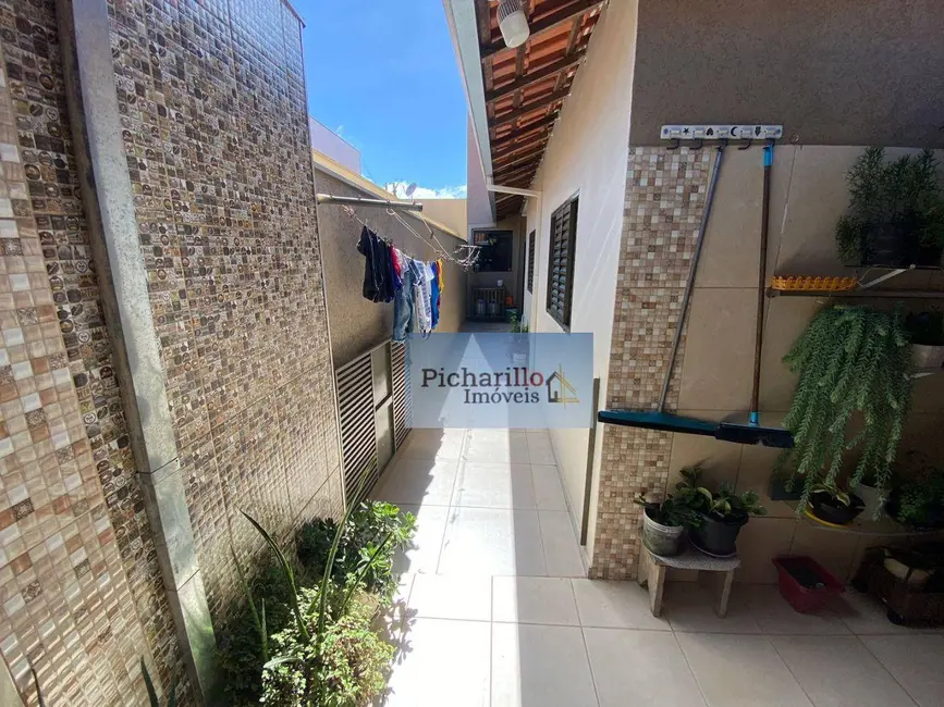 Foto 5 de Casa com 3 quartos à venda, 125m2 em Jardim Veneza, Sao Carlos - SP