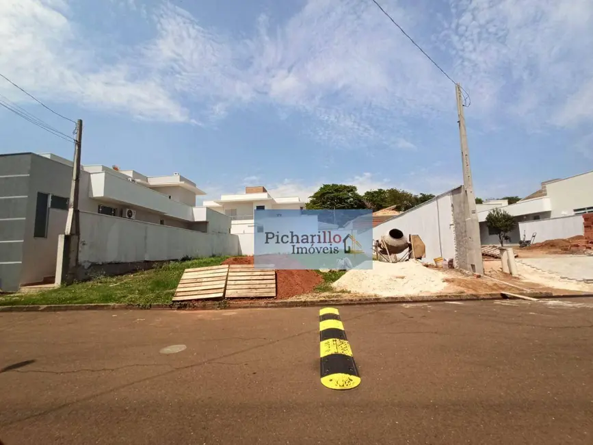 Foto 2 de Terreno / Lote à venda, 302m2 em Sao Carlos - SP