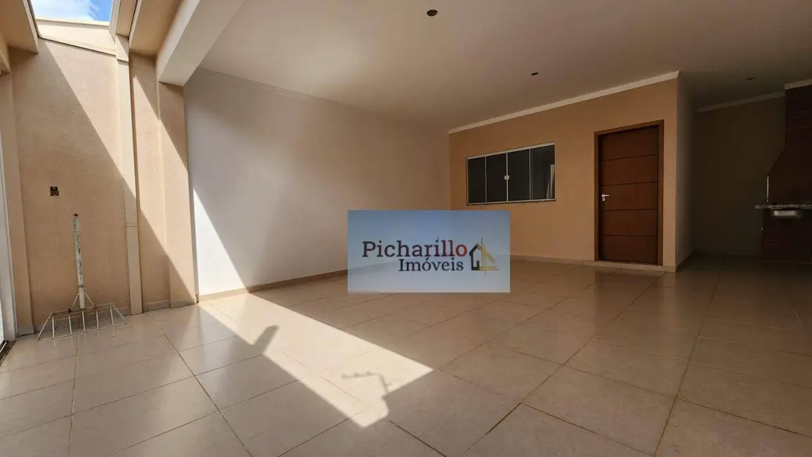 Casa com 2 quartos à venda, 153m2 em Vila Prado, Sao Carlos - SP - imagem 3 Foto 3 de Casa com 2 quartos à venda, 153m2 em Vila Prado, Sao Carlos - SP