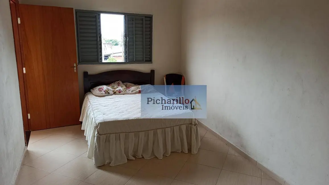 Chácara com 4 quartos à venda, 300m2 em Itirapina - SP - imagem 8 Foto 8 de Chácara com 4 quartos à venda, 300m2 em Itirapina - SP