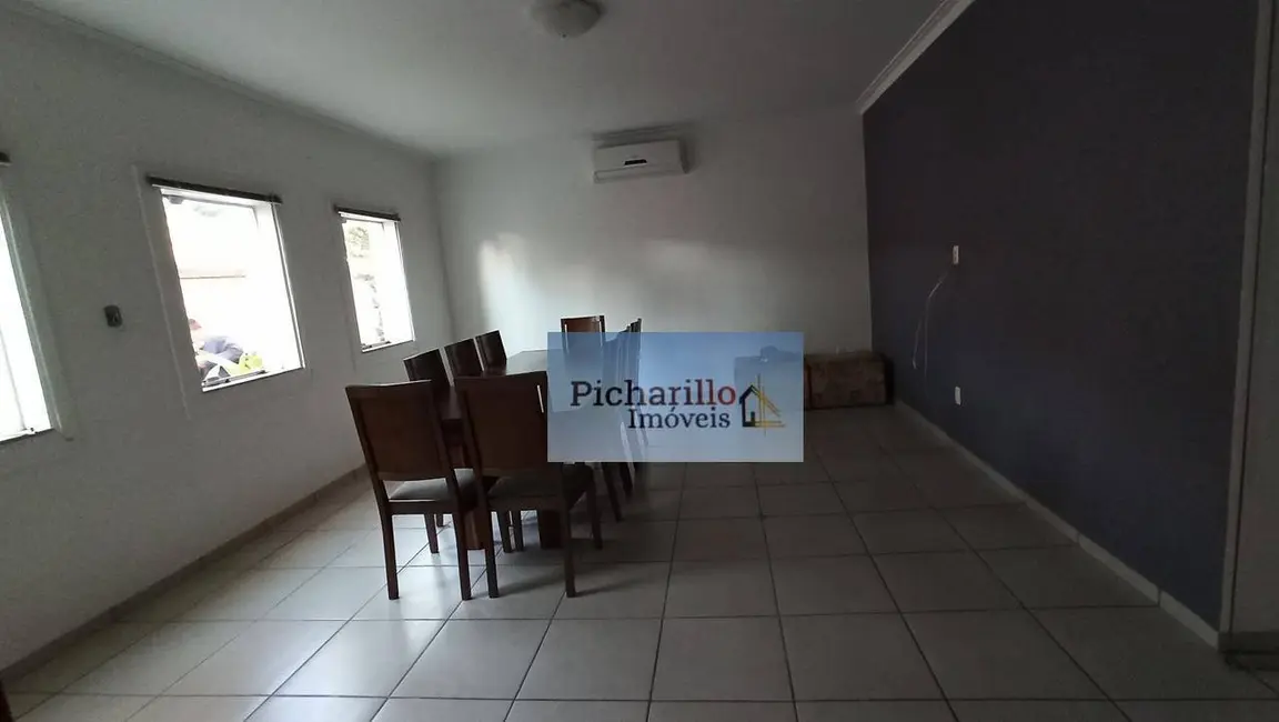 Casa com 3 quartos à venda, 675m2 em Jardim São Carlos, Sao Carlos - SP - imagem 7 Foto 7 de Casa com 3 quartos à venda, 675m2 em Jardim São Carlos, Sao Carlos - SP