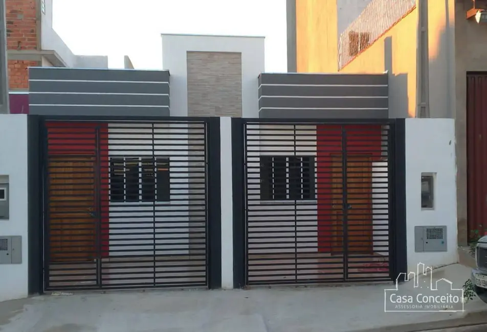 Foto 2 de Casa com 2 quartos à venda, 75m2 em Jardim Eucalíptos, Sorocaba - SP