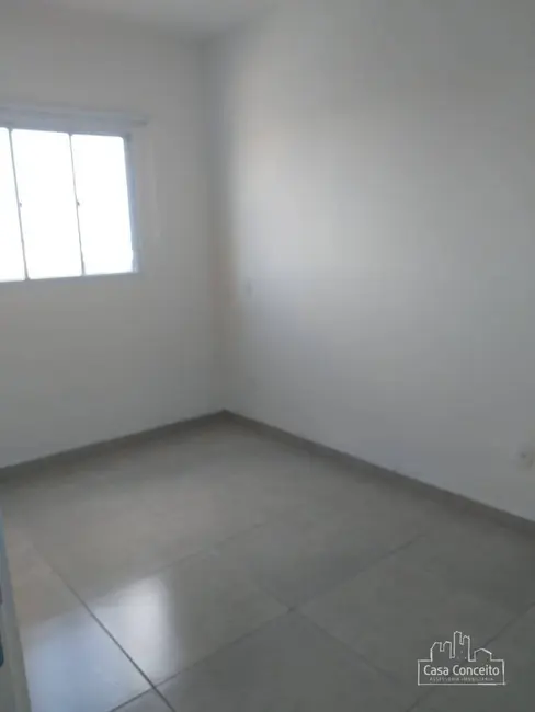 Apartamento com 2 quartos para alugar, 45m2 em Lopes de Oliveira, Sorocaba - SP - imagem 6 Foto 6 de Apartamento com 2 quartos para alugar, 45m2 em Lopes de Oliveira, Sorocaba - SP