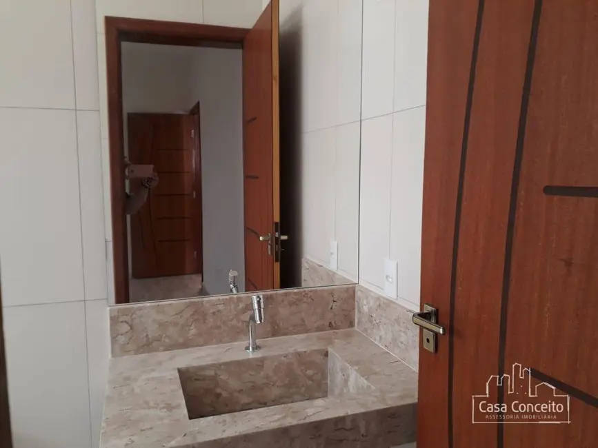 Casa de Condomínio com 3 quartos à venda, 200m2 em Wanel Ville, Sorocaba - SP - imagem 3 Foto 3 de Casa de Condomínio com 3 quartos à venda, 200m2 em Wanel Ville, Sorocaba - SP
