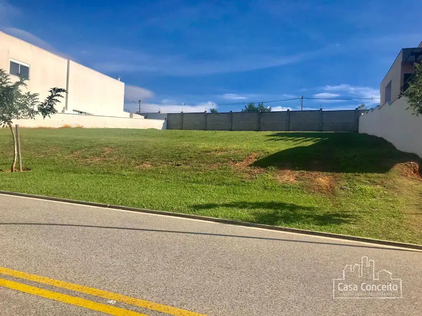 Foto 1 de Terreno / Lote à venda, 685m2 em Votorantim - SP