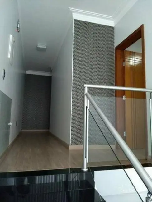 Casa de Condomínio com 3 quartos à venda, 200m2 em Wanel Ville, Sorocaba - SP - imagem 3 Foto 3 de Casa de Condomínio com 3 quartos à venda, 200m2 em Wanel Ville, Sorocaba - SP