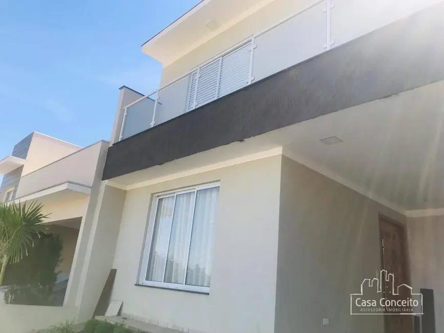 Sobrado com 3 quartos à venda, 200m2 em Wanel Ville, Sorocaba - SP - imagem 5 Foto 5 de Sobrado com 3 quartos à venda, 200m2 em Wanel Ville, Sorocaba - SP