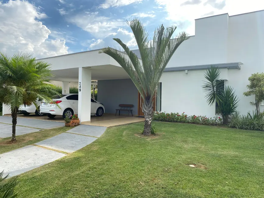 Foto 3 de Casa de Condomínio com 3 quartos à venda, 303m2 em Salto - SP