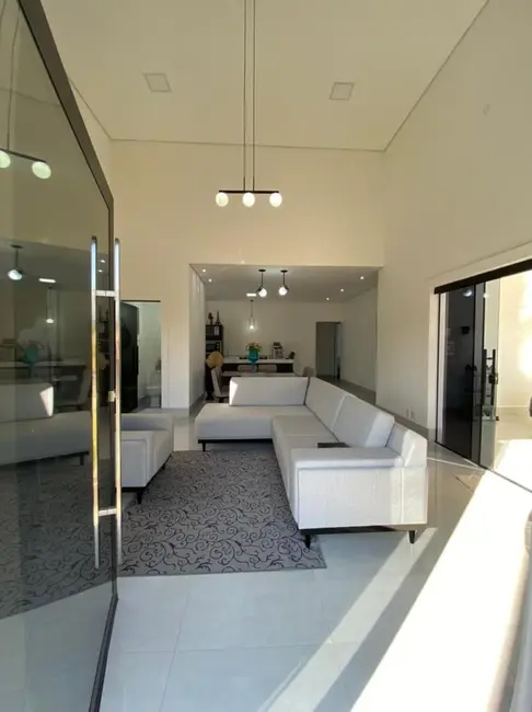 Foto 2 de Casa com 3 quartos à venda, 156m2 em Salto - SP