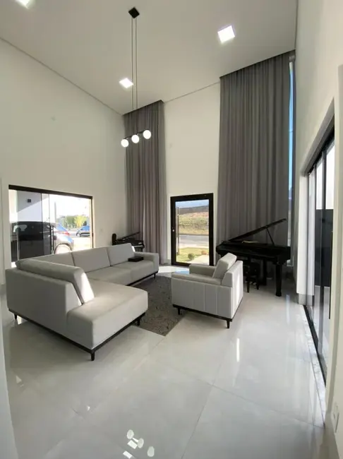 Foto 3 de Casa com 3 quartos à venda, 156m2 em Salto - SP