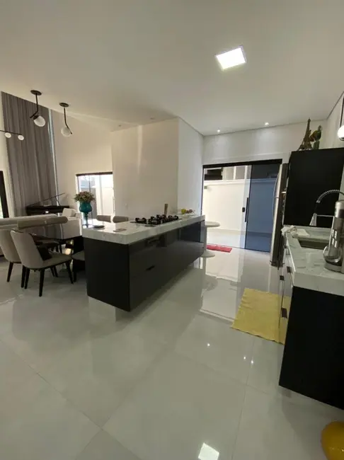 Foto 8 de Casa com 3 quartos à venda, 156m2 em Salto - SP
