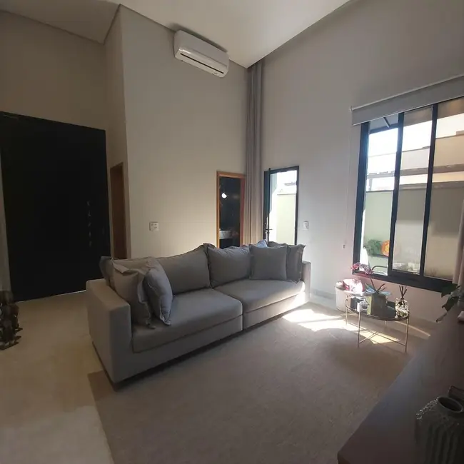 Foto 8 de Casa com 3 quartos à venda, 198m2 em Salto - SP