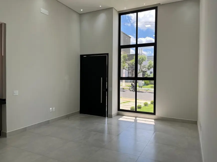 Foto 2 de Casa de Condomínio com 3 quartos à venda, 137m2 em Jardim Bréscia, Indaiatuba - SP