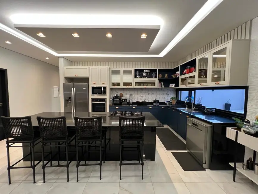 Casa de Condomínio com 3 quartos à venda, 258m2 em Indaiatuba - SP - imagem 2 Foto 2 de Casa de Condomínio com 3 quartos à venda, 258m2 em Indaiatuba - SP