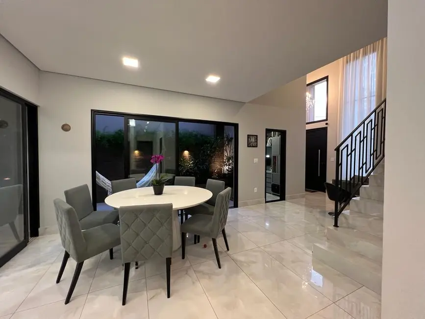 Casa de Condomínio com 3 quartos à venda, 258m2 em Indaiatuba - SP - imagem 7 Foto 7 de Casa de Condomínio com 3 quartos à venda, 258m2 em Indaiatuba - SP