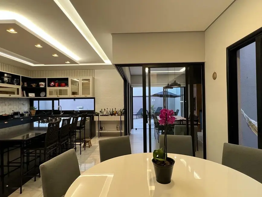 Casa de Condomínio com 3 quartos à venda, 258m2 em Indaiatuba - SP - imagem 6 Foto 6 de Casa de Condomínio com 3 quartos à venda, 258m2 em Indaiatuba - SP