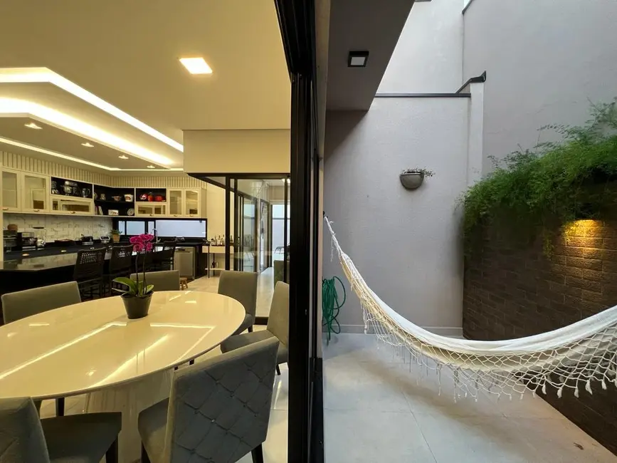 Casa de Condomínio com 3 quartos à venda, 258m2 em Indaiatuba - SP - imagem 9 Foto 9 de Casa de Condomínio com 3 quartos à venda, 258m2 em Indaiatuba - SP