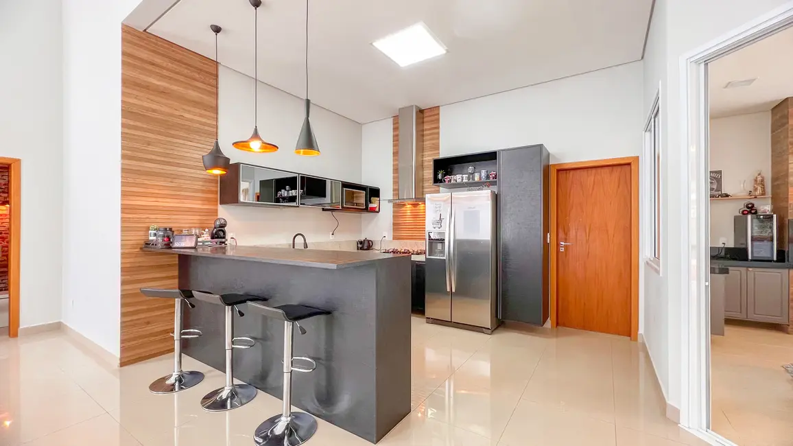 Foto 4 de Casa de Condomínio com 3 quartos à venda, 234m2 em Salto - SP