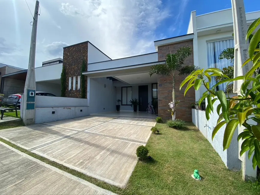 Foto 1 de Casa de Condomínio com 3 quartos à venda, 105m2 em Salto - SP