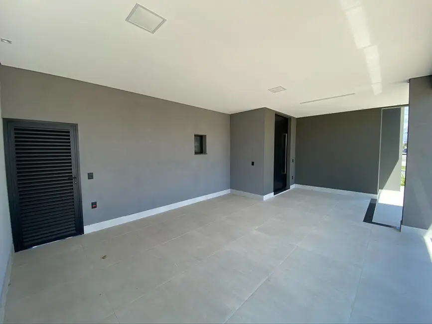 Foto 4 de Casa de Condomínio com 3 quartos à venda, 230m2 em Salto - SP