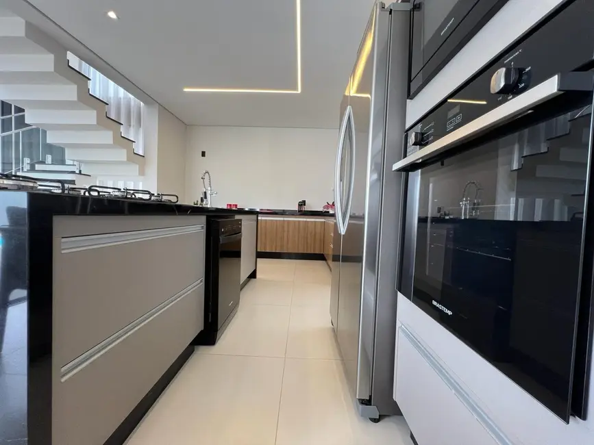 Foto 6 de Casa de Condomínio com 3 quartos à venda, 338m2 em Salto - SP