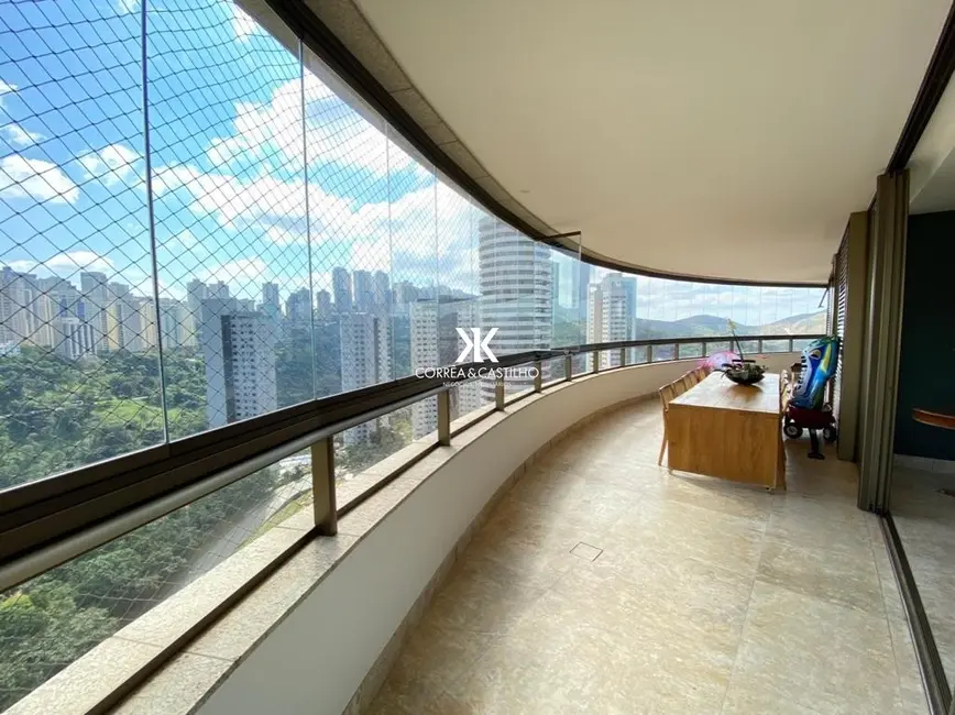 Foto 2 de Apartamento com 4 quartos à venda, 244m2 em Vale do Sereno, Nova Lima - MG