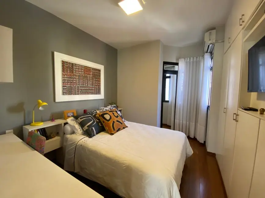 Apartamento com 3 quartos à venda, 200m2 em Sion, Belo Horizonte - MG - imagem 9 Foto 9 de Apartamento com 3 quartos à venda, 200m2 em Sion, Belo Horizonte - MG