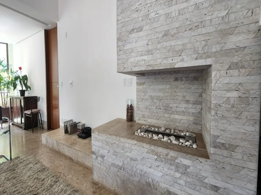 Casa de Condomínio com 5 quartos à venda, 615m2 em Vila Alpina, Nova Lima - MG - imagem 5 Foto 5 de Casa de Condomínio com 5 quartos à venda, 615m2 em Vila Alpina, Nova Lima - MG