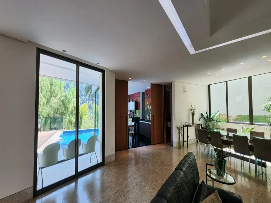 Casa de Condomínio com 5 quartos à venda, 615m2 em Vila Alpina, Nova Lima - MG - imagem 9 Foto 9 de Casa de Condomínio com 5 quartos à venda, 615m2 em Vila Alpina, Nova Lima - MG